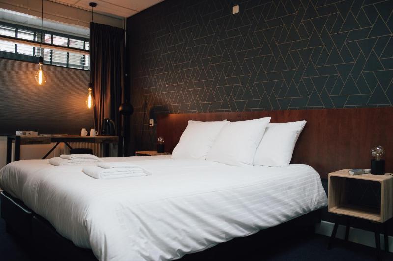 Double Room image 1