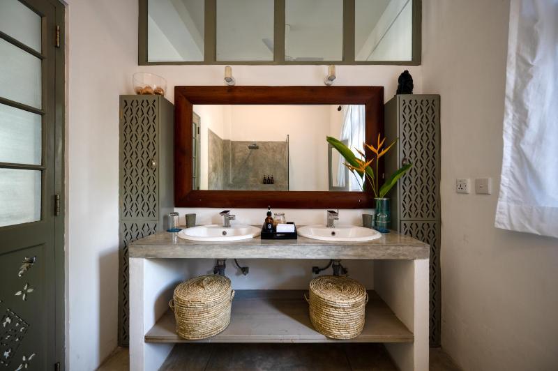 Bellini Blue Villa - image 8