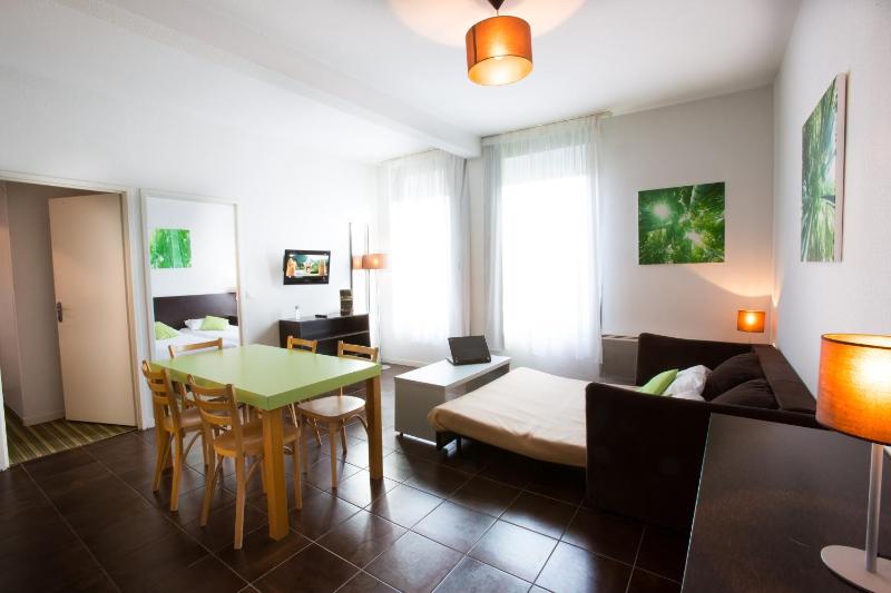 Apartment (Sofa Bed and 2 Single Beds) image 4
