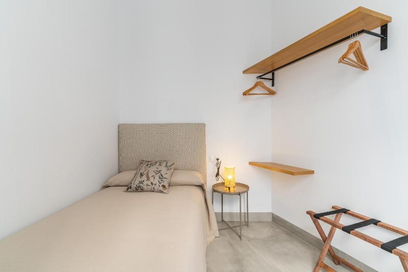 CASA DE LA VEGA SUITES - image 12