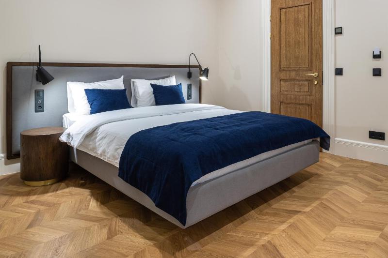 King Suite image 4