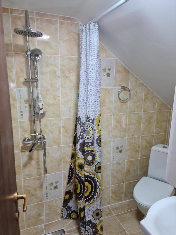 Triple Room with Private Bathroom image 4