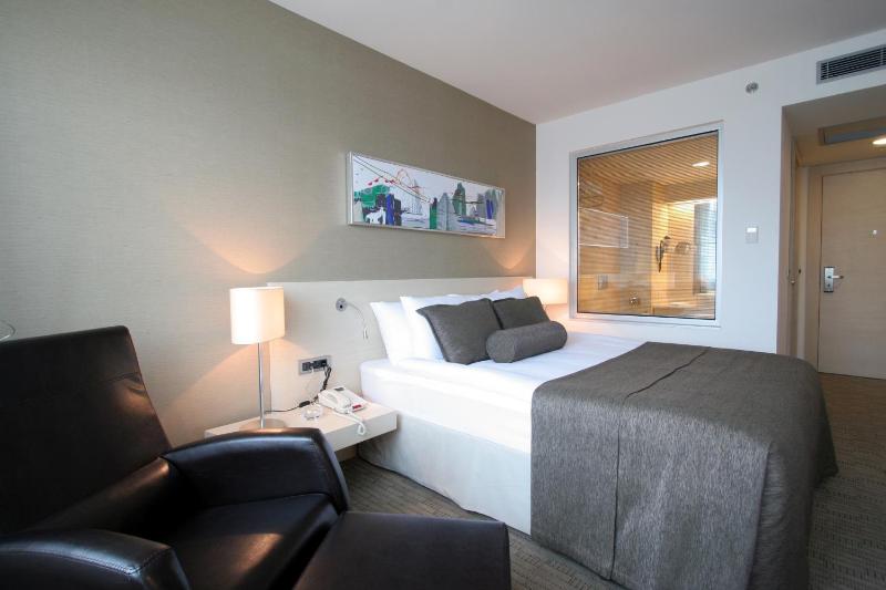 Standard Double Room image 4