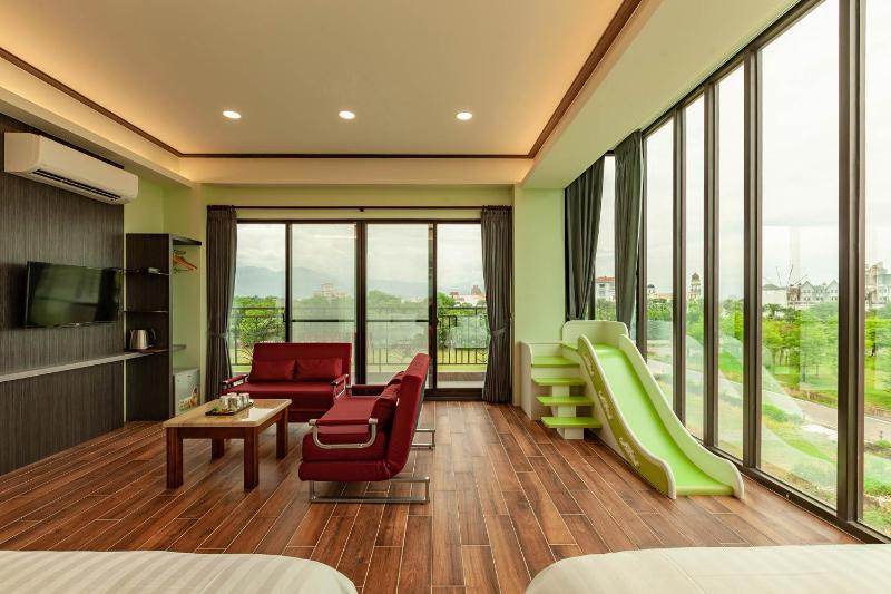123 Hall - image 3