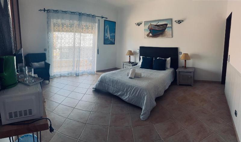 Double Room with Private Bathroom image 1