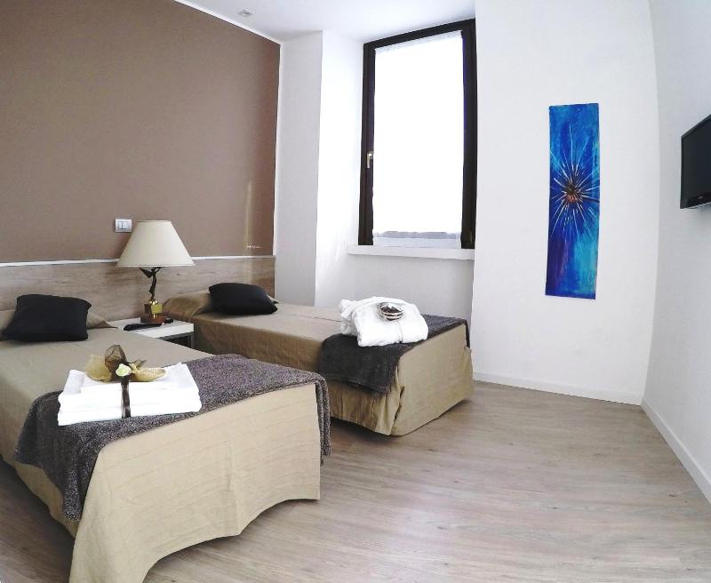 Superior Apartment image 2
