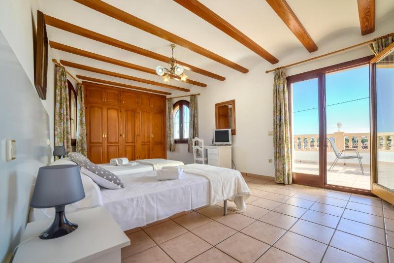 Villa Fuster - PlusHolidays - image 16