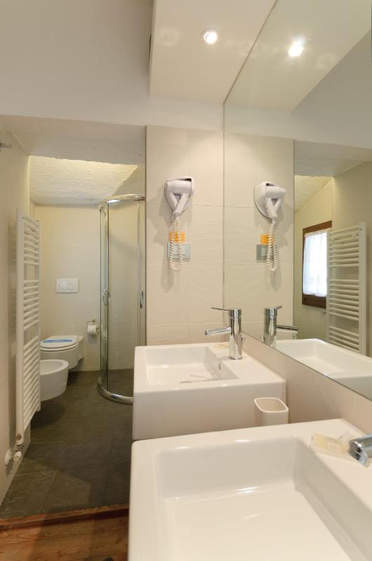 Two-Bedroom Apartment (5 Adults) image 3