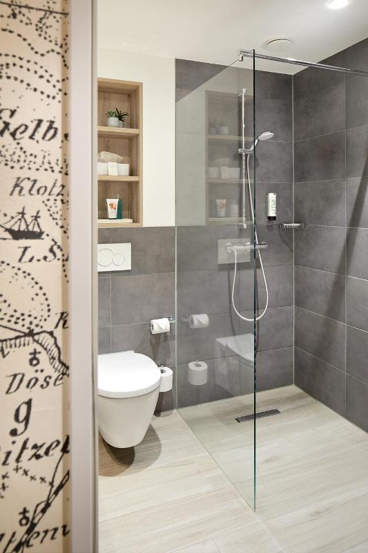 Double or Twin Room with Side Sea View image 4