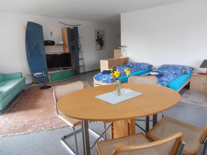 One-Bedroom Apartment with Garden View image 3