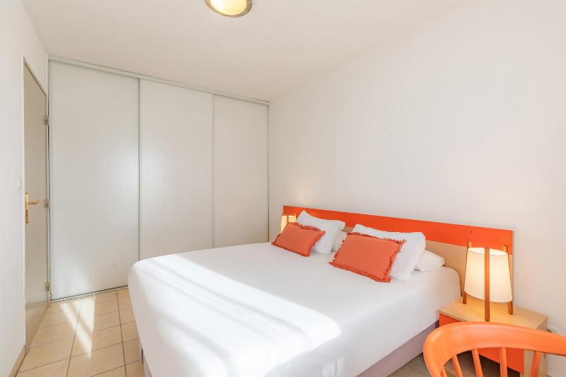 One Bedroom Apartment image 3