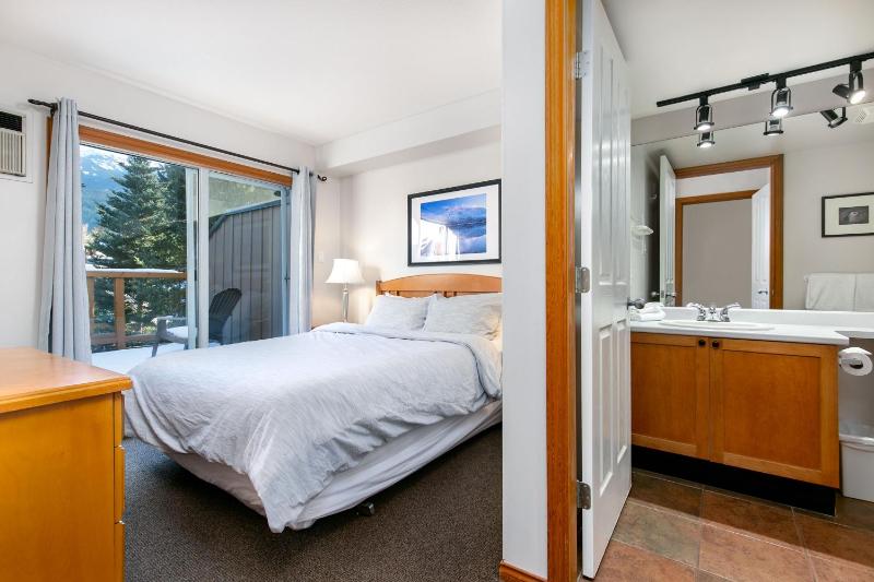 Glaciers Reach by Allseason Vacation Rentals - image 18