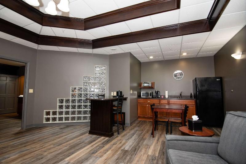 King Suite with Sofa Bed and Spa Bath - Kitchenette image 2