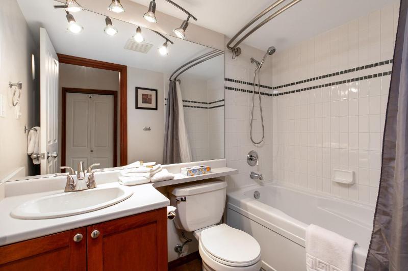 Glaciers Reach by Allseason Vacation Rentals - image 45