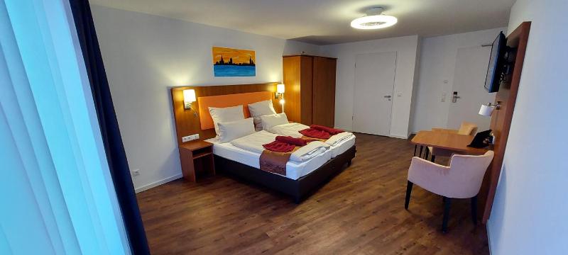 Double or Twin Room - Disability Access image 2