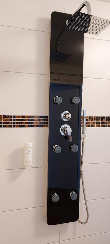Deluxe Double or Twin Room image 4