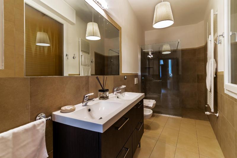 Superior Double Room image 2