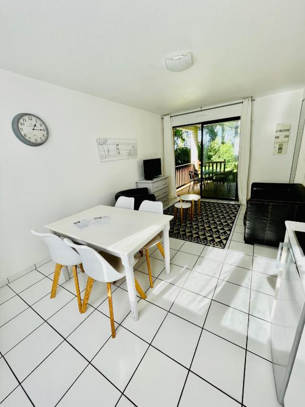 Duplex T3 2 étoiles bord de lac 65mcarrés - image 11