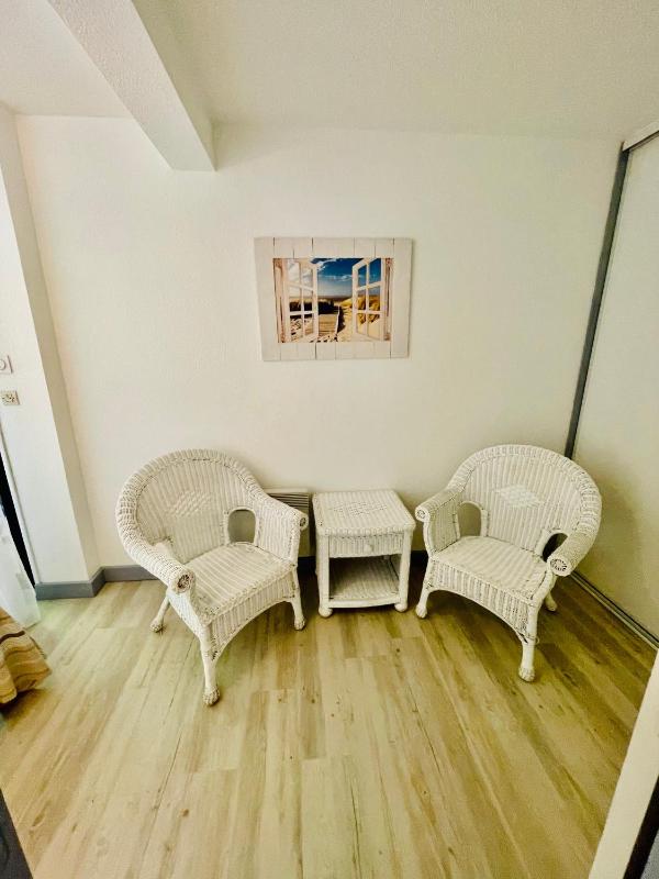 Duplex T3 2 étoiles bord de lac 65mcarrés - image 24