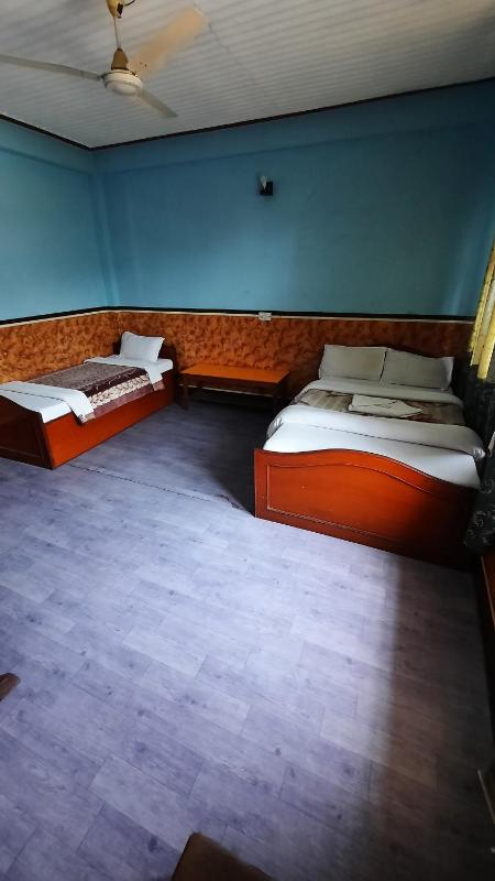 Hotel Lake Garden - image 7