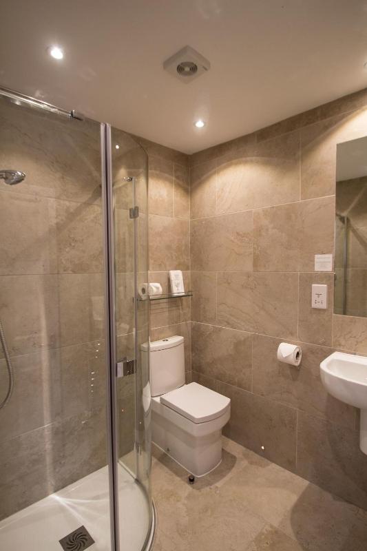 Standard Double Room image 4