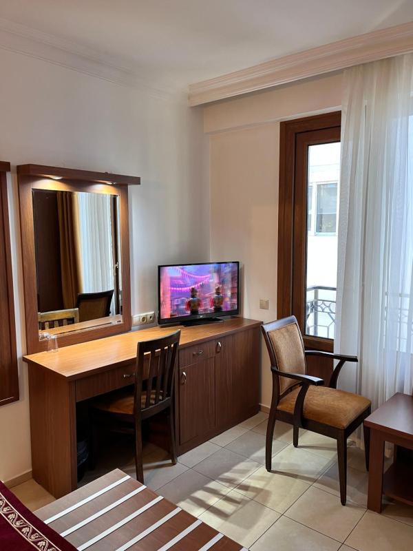 Economy Double Room image 2