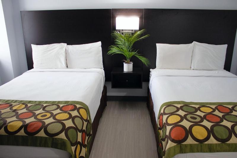 Sun and Sand Resort Oceanfront Suites - image 23