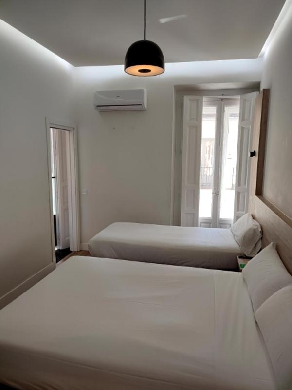 Hostal Manuela by gaiarooms - image 4
