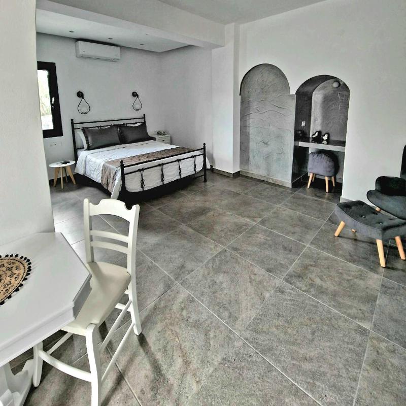 Superior Studio image 1
