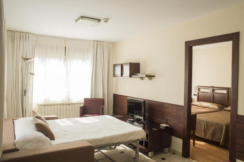 Apartment with Terrace image 3
