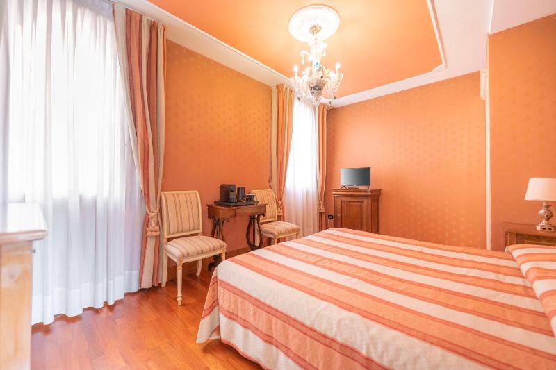 Comfort Double Room image 2