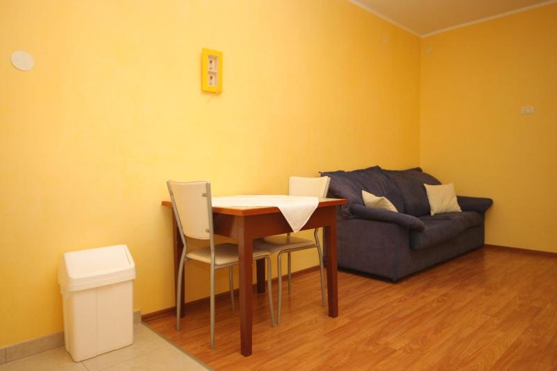 One-Bedroom Apartment with Terrace image 4