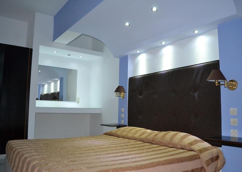 Superior Room (1-4 Adults) image 2