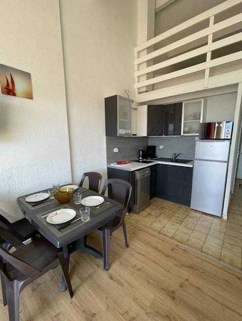 Appartement Front de Mer à Saint Pierre La Mer 4PAR14 - image 8