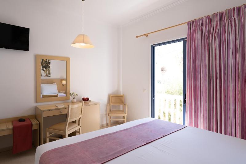 Double Room image 1