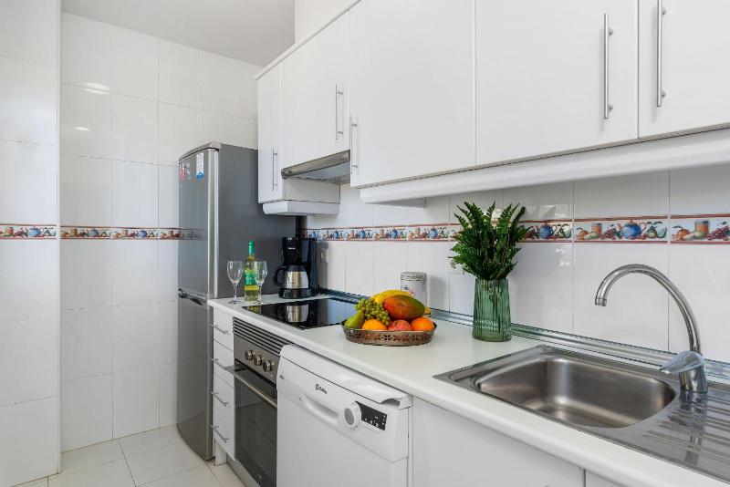 Apartment Happy - PlusHolidays - image 9