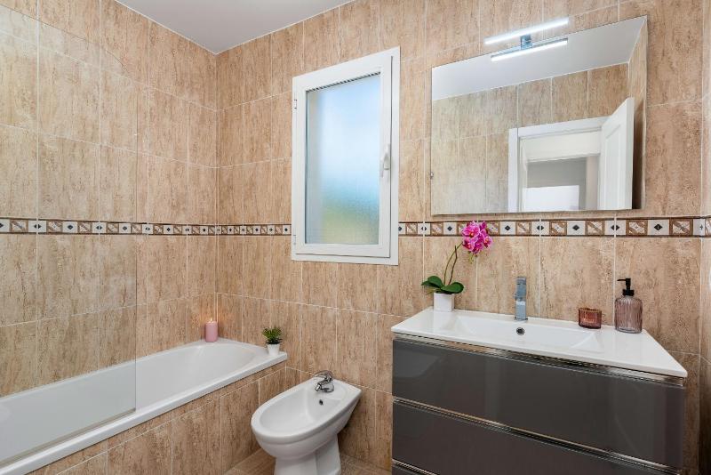 Apartment Happy - PlusHolidays - image 35