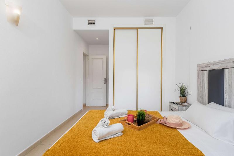 Apartment Happy - PlusHolidays - image 31