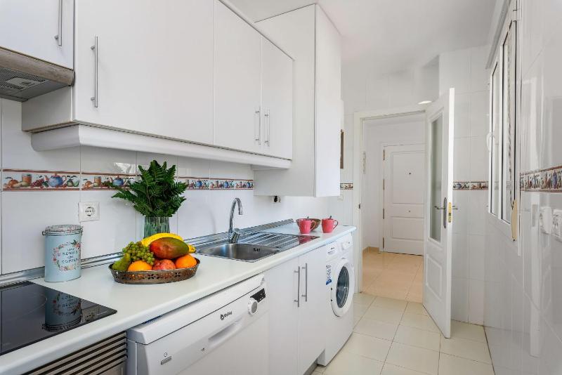 Apartment Happy - PlusHolidays - image 30