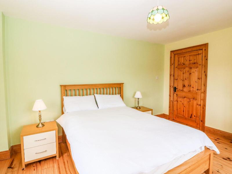 Kiltymon Cottage - image 15