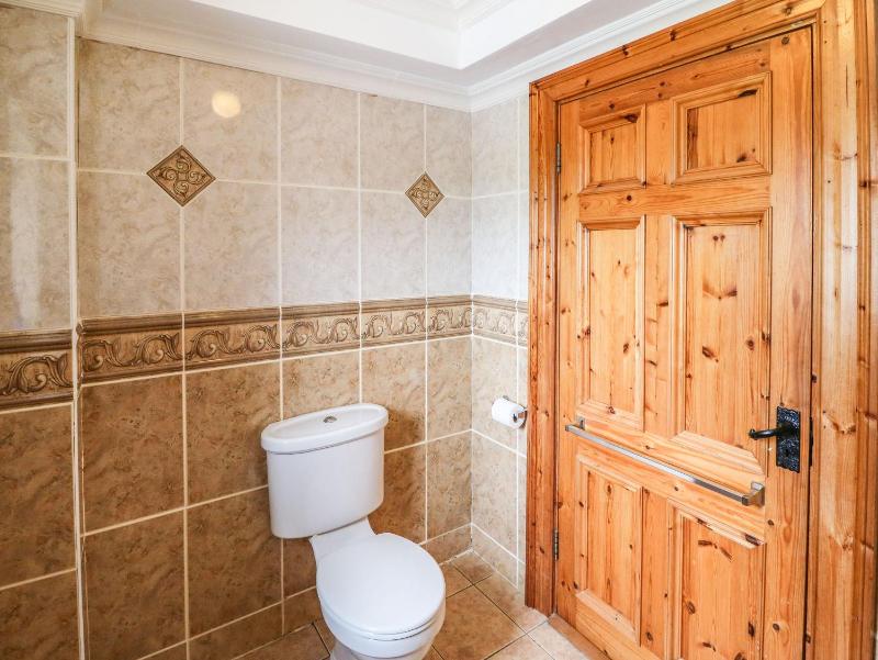 Kiltymon Cottage - image 11