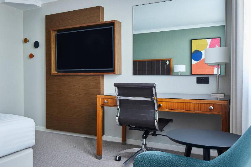 Leeds Marriott Hotel - image 15