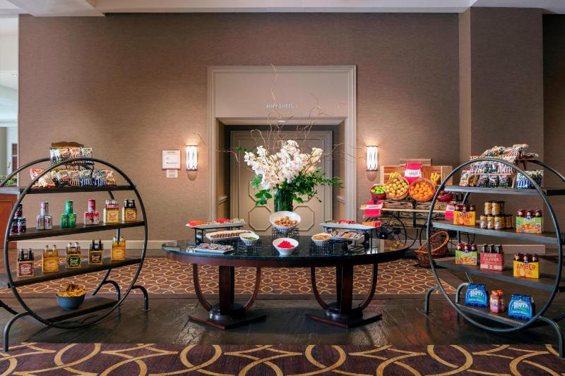 Sheraton New Orleans Hotel - image 4