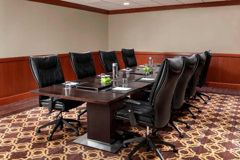 Sheraton New Orleans Hotel - image 11