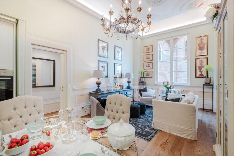 The Medieval Penthouse Indulge among History in a Luxury 5 Bedrooms Apartment - image 44