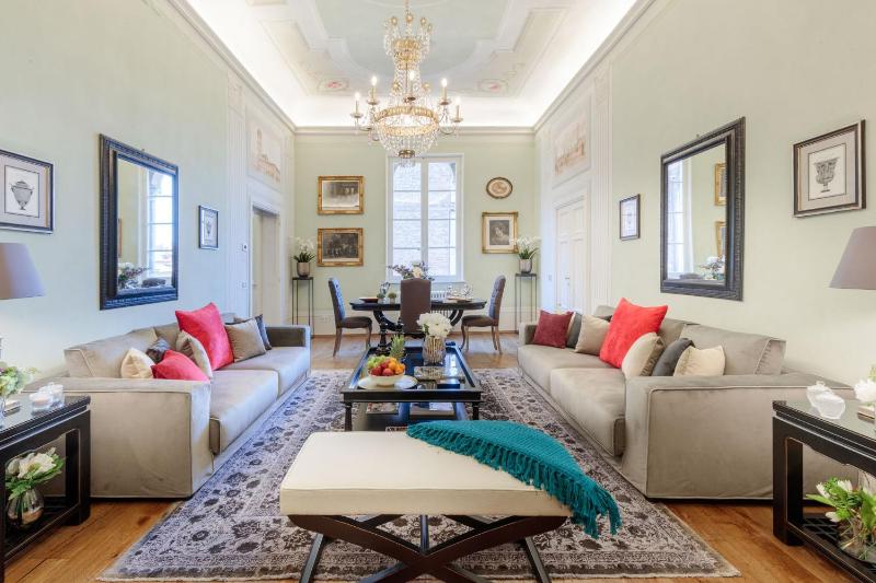 The Medieval Penthouse Indulge among History in a Luxury 5 Bedrooms Apartment - image 47