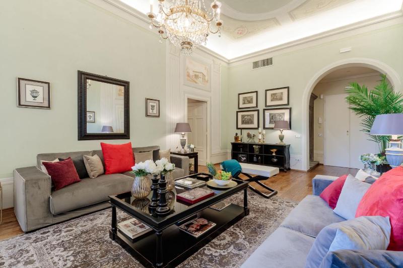 The Medieval Penthouse Indulge among History in a Luxury 5 Bedrooms Apartment - image 7
