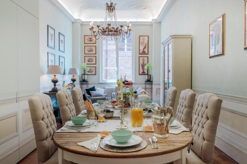 The Medieval Penthouse Indulge among History in a Luxury 5 Bedrooms Apartment - image 28