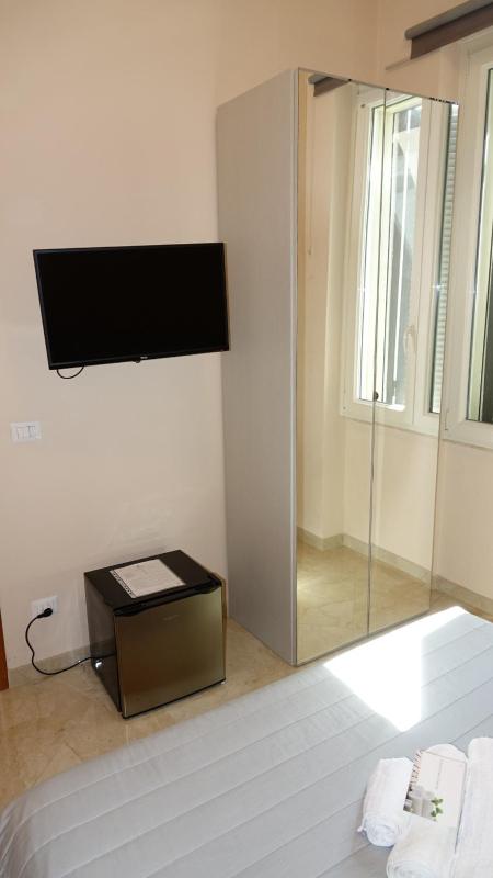 Classic Quadruple Room image 1