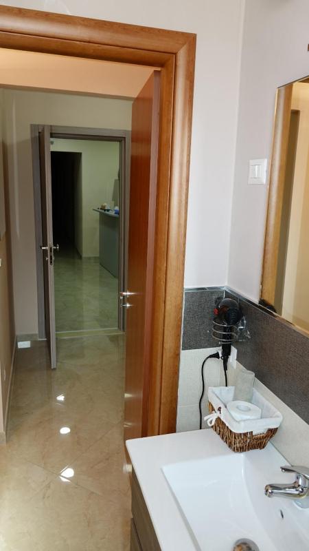 Classic Quadruple Room image 4